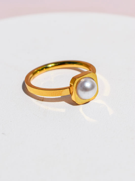 Pearl ring