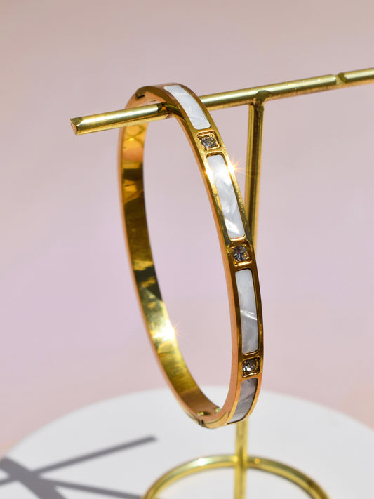 Pearl diamond bangle