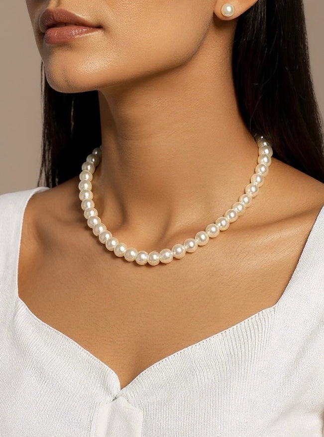 Pearl necklace