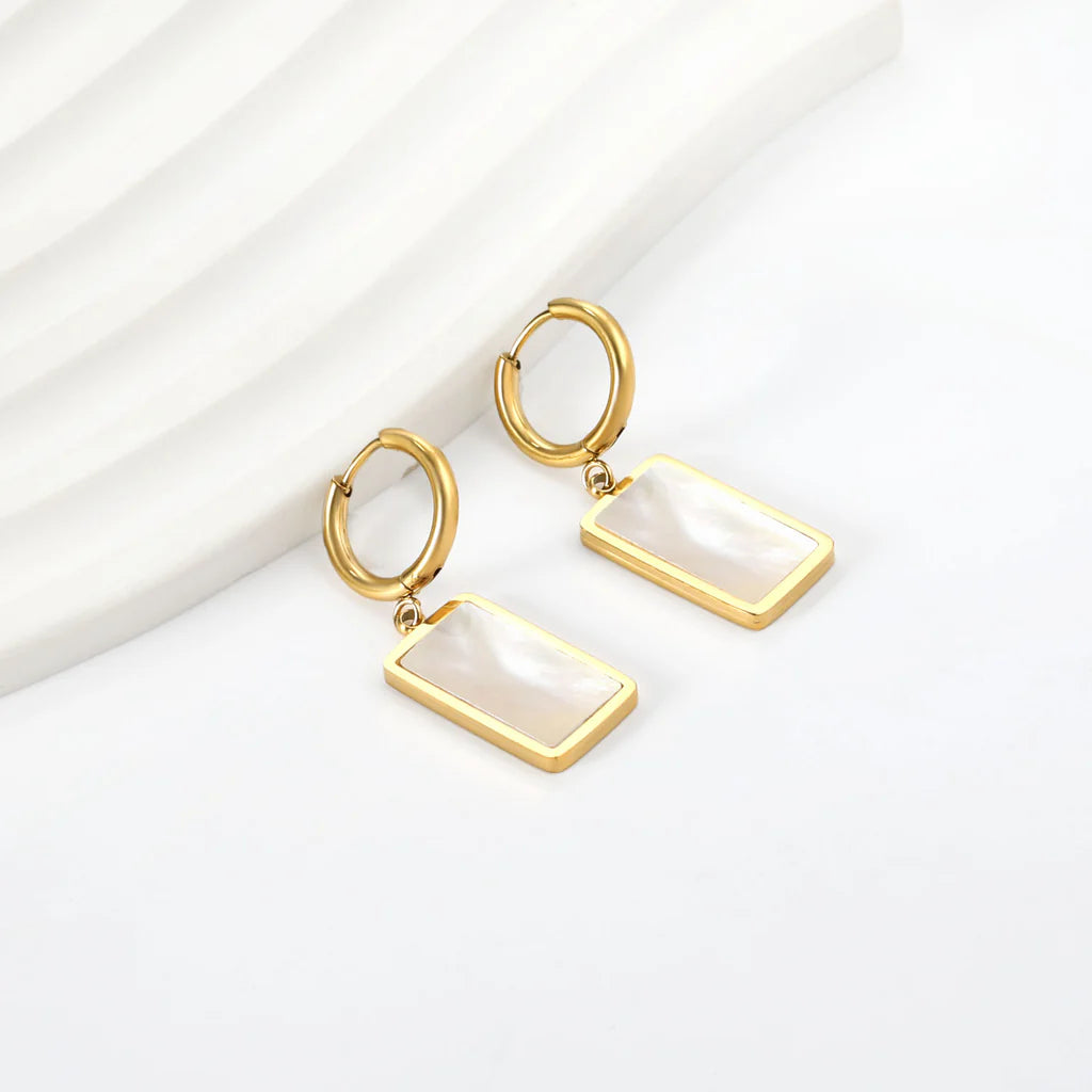Opulent pearl earrings