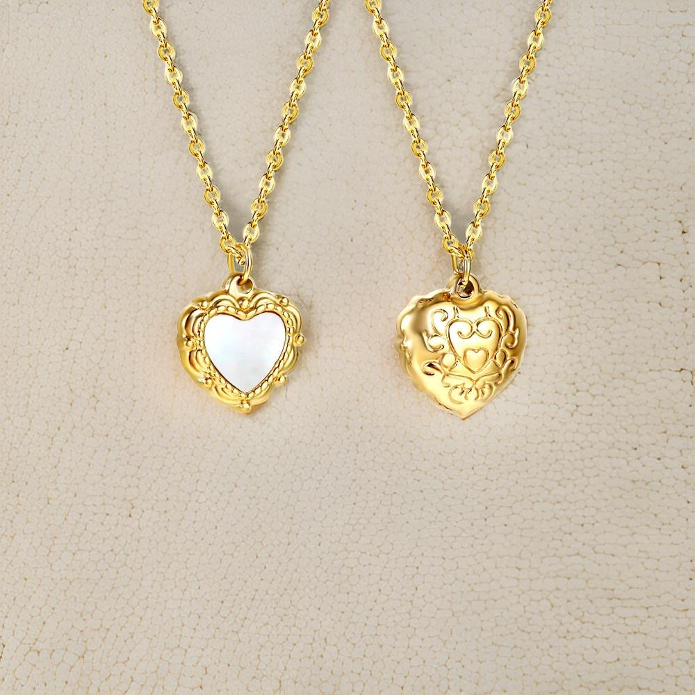 Heart pearl necklace