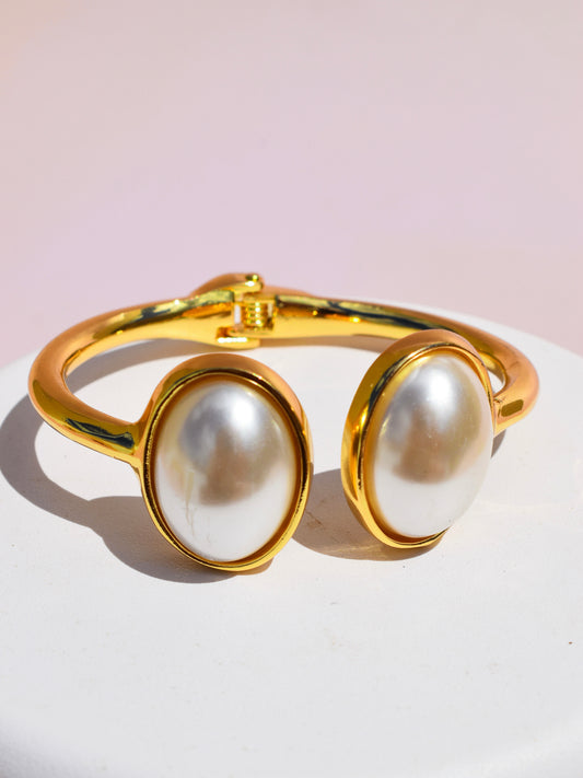 Exquisite bangle